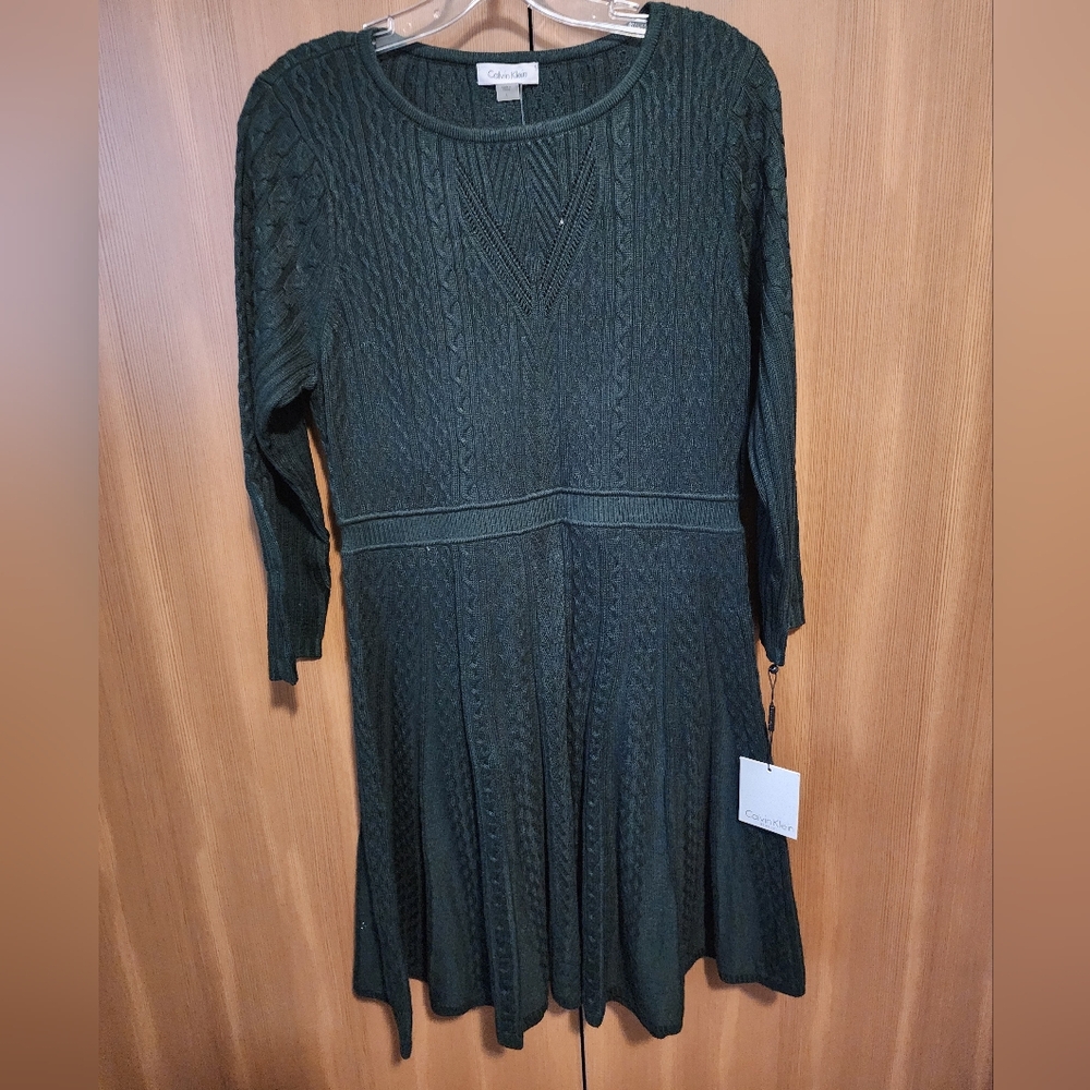 Calvin Klein Dress. New. Size  L. Made in China. Green.